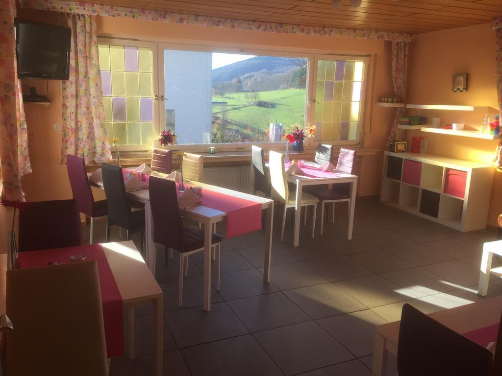 Familie Hotel Kameleon Elleringhausen Екстер'єр фото